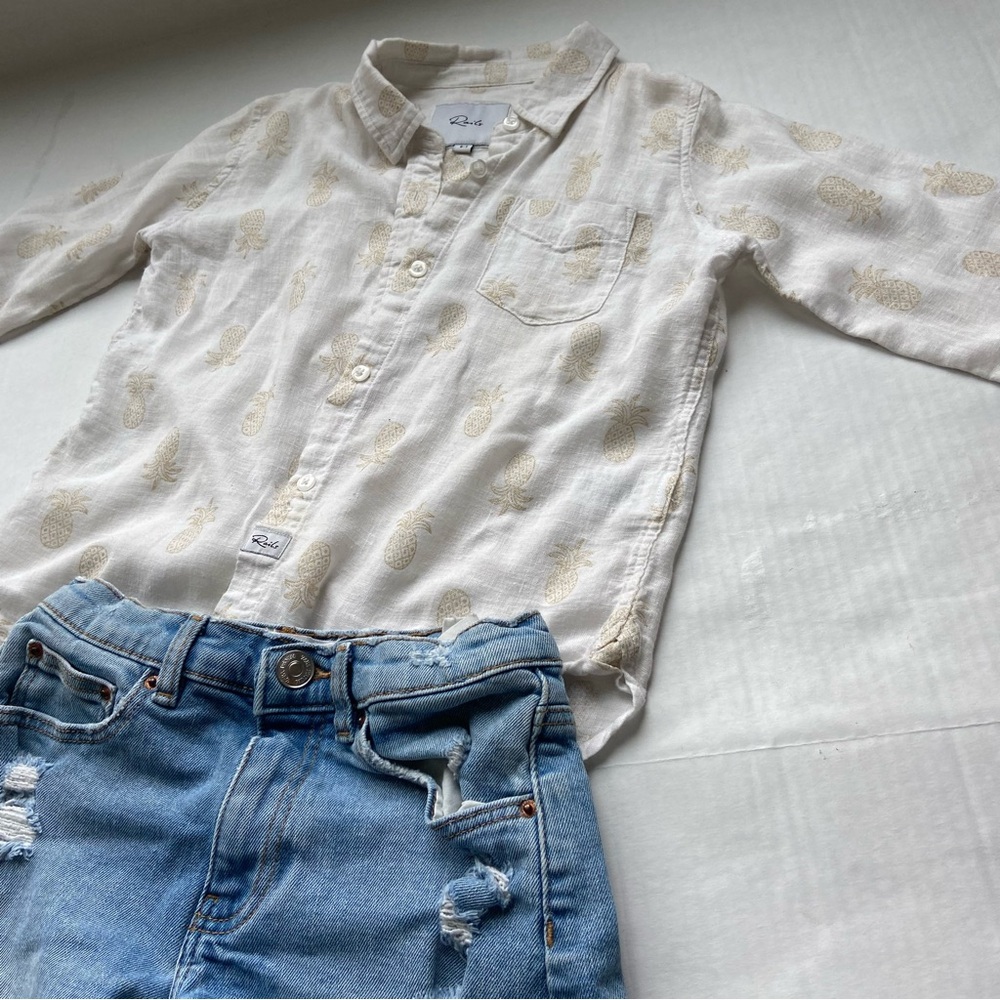 Rails- top
Size:6-7 (runs small)
Zara- Jean shorts
Size:8